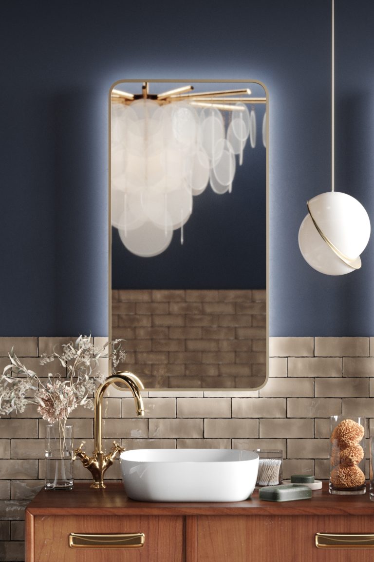 Lustro Corner Gold LED z zaokrąglonymi rogami na tle niebieskiej łazienki